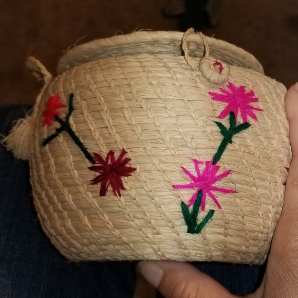 Cute little purse - Picture 5 of 9